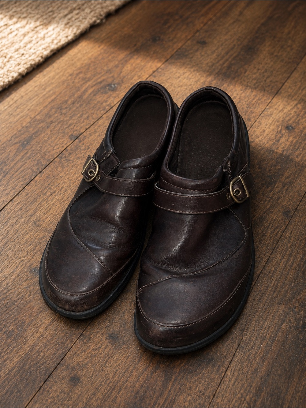 Merrell Women’s Size 10 Brown Leather Buckle Mule Clog Slip-On Shoes